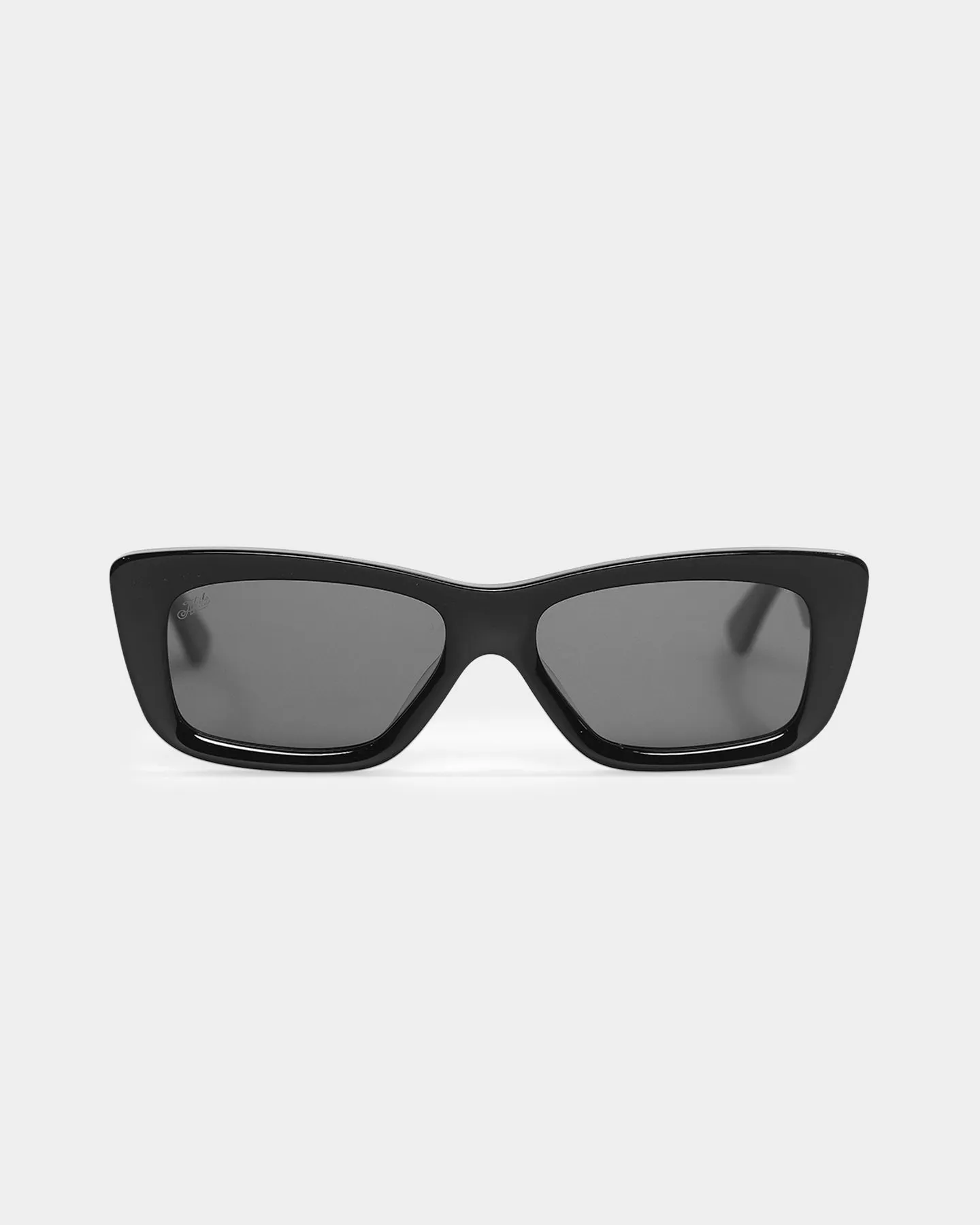 Akila Frenzy Sunglasses Black