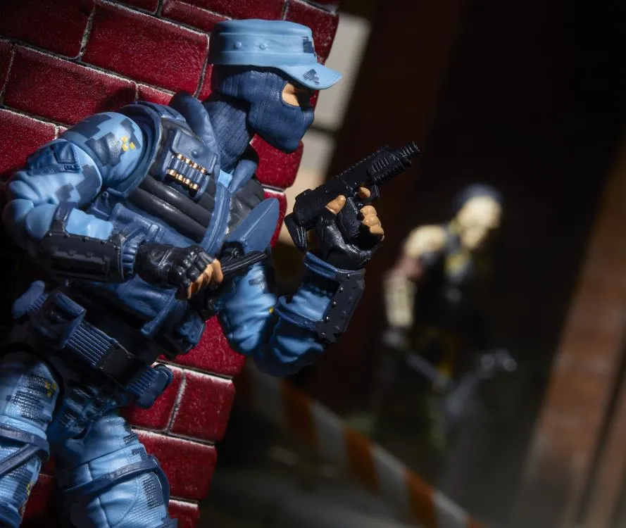 Hasbro G.I. Joe Classified Series #105 Jason Shockwave Faria Action Figure